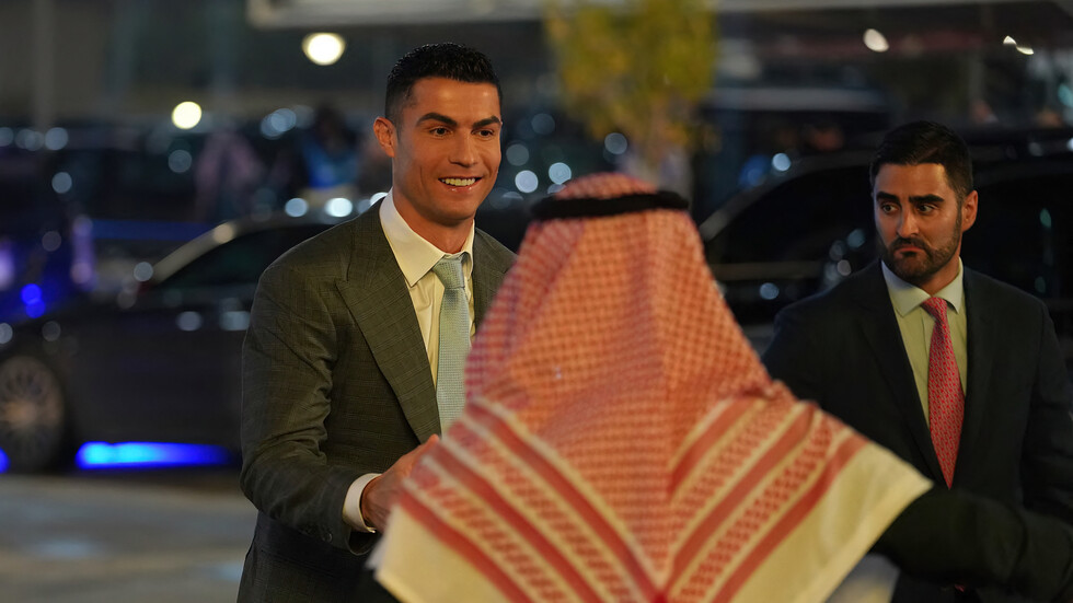 صحيفة إيطالية: "كذب النصر على رونالدو" عار!