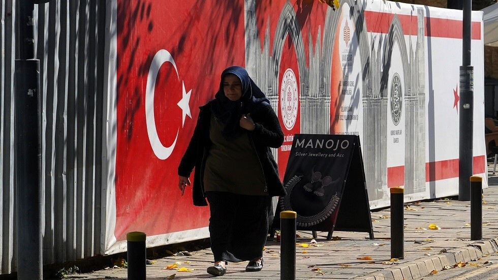 فتوى عن واجبات المرأة تثير غضبا واسعا في قبرص التركية