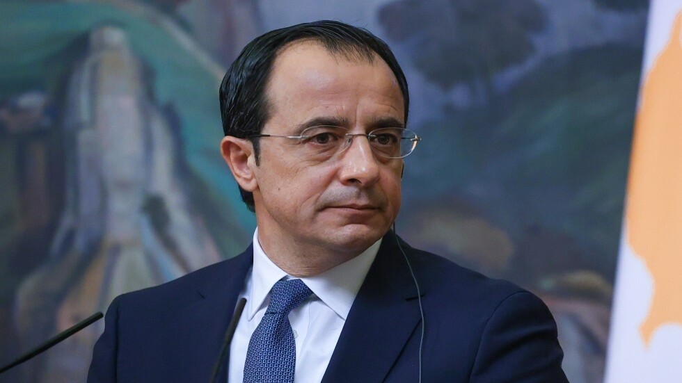 فوز وزير الخارجية القبرصي السابق في الانتخابات الرئاسية
