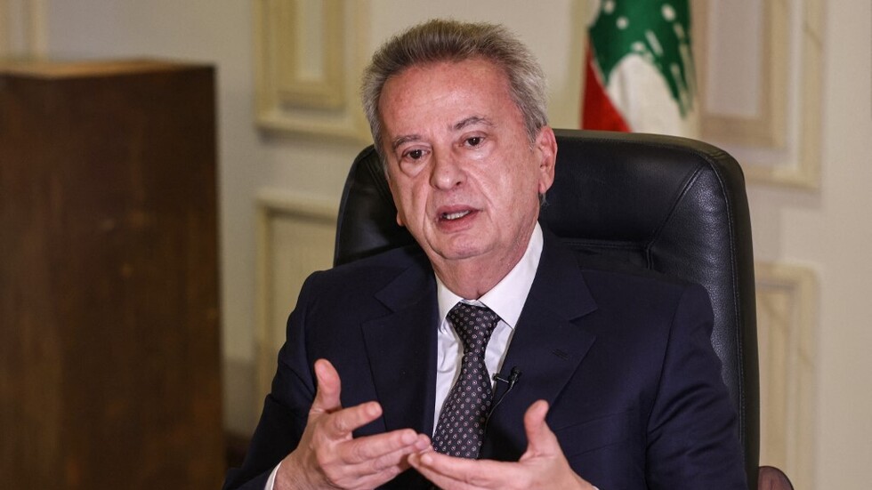 الخزانة الأمريكية تستعد لفرض عقوبات على حاكم مصرف لبنان