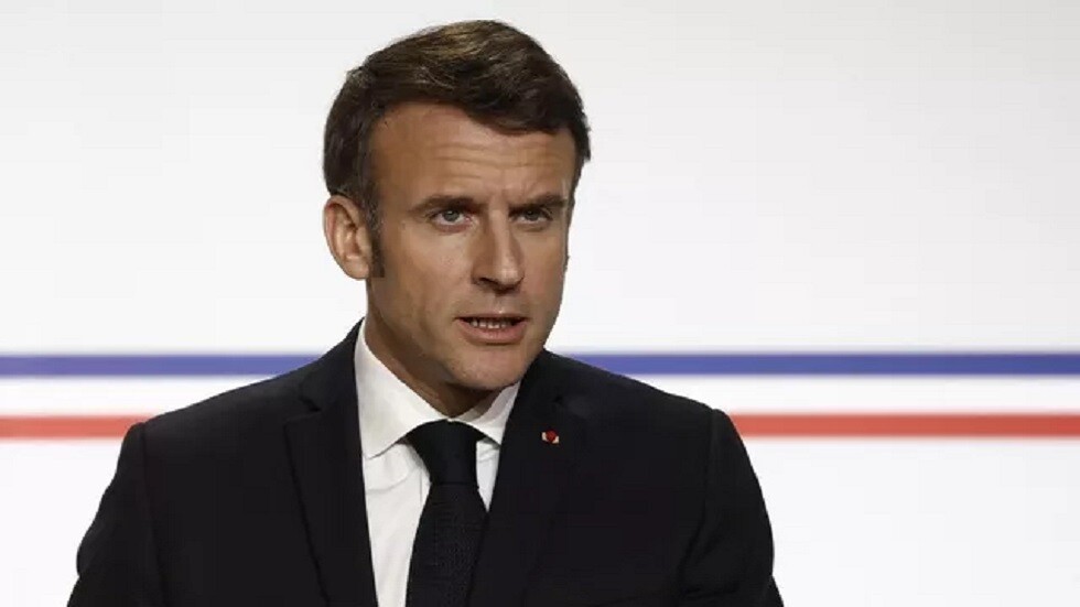 ماكرون: يجب إيجاد القوة والشجاعة لبناء حوار مع روسيا والذي بدونه سيكون السلام في أوروبا مستحيلا