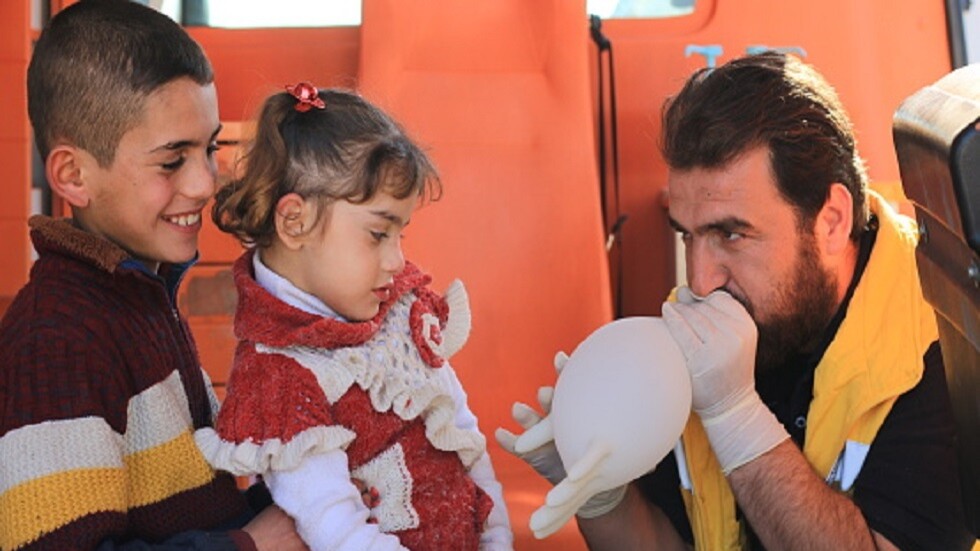 تجار حلب يحولون سوقا تجارية إلى مركز إيواء يضم 2000 ناج من الزلزال