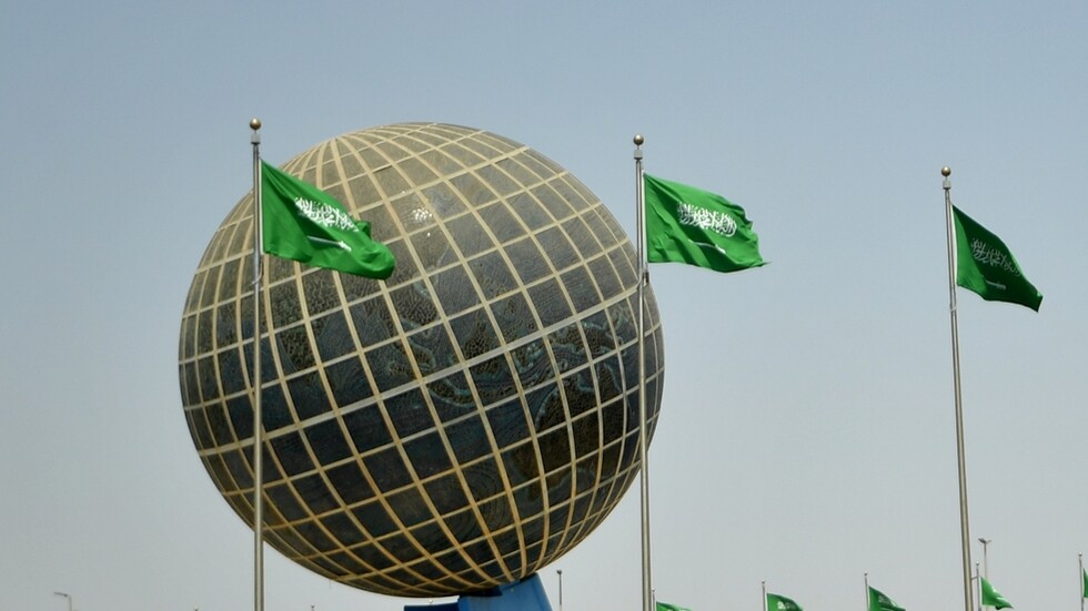 تقرير: تكليف شركة عالمية بتنفيذ "مترو جدة المعلق" في السعودية