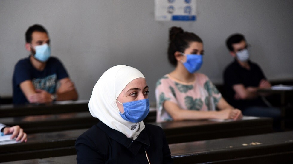 طالبات سوريات يصممن خلية هيدروجينية تؤمن الغاز والكهرباء من الطاقة الشمسية