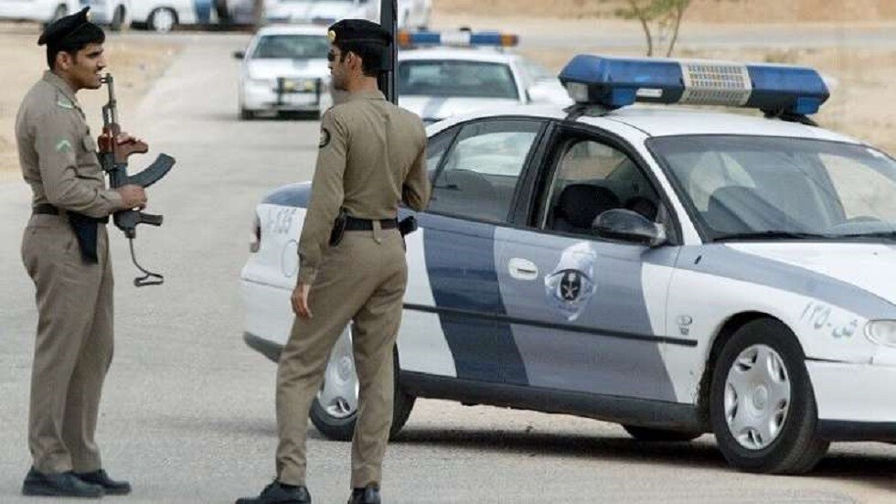 السعودية.. القبض على 6 أشخاص في الرياض لاعتدائهم بالطعن والضرب على شخصين (صورة)