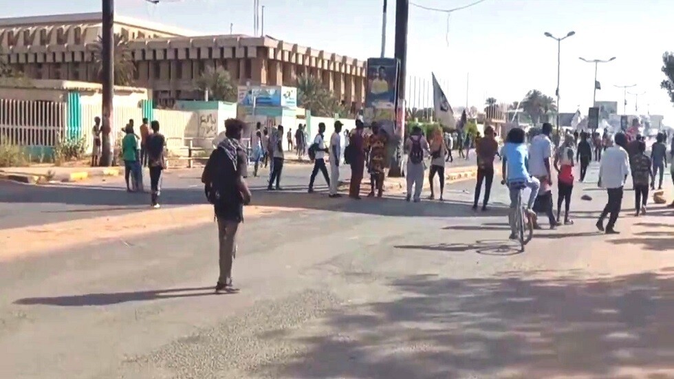 "لجنة أطباء السودان" تعلن مقتل متظاهر بعيار ناري في الصدر