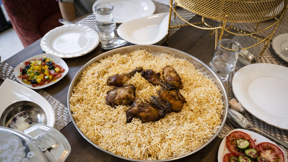 السعوديون يتخلون عن 