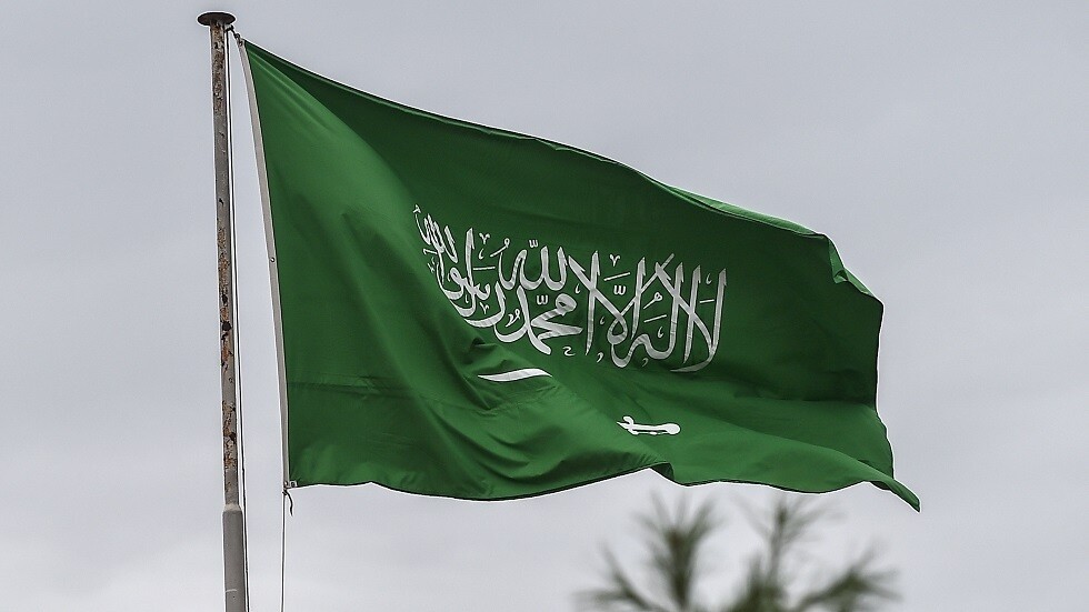 السعودية.. لوحة سيارة تكسر حاجز مليوني ريال في مزاد "أبشر" بعد ساعات من طرحها (صورة)