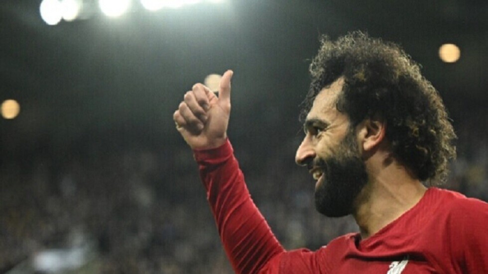 مصدر يوضح لـRT حقيقة سرقة جائزة أفضل لاعب في إفريقيا من فيلا محمد صلاح
