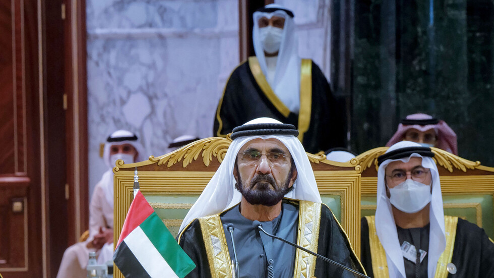"إرنا": محمد بن راشد أبلغ شمخاني أن الإمارات لن تسمح باستخدام أراضيها ضد إيران