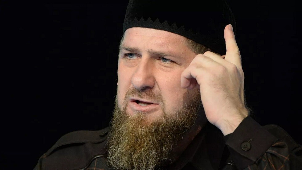 قديروف يضع مكافأة سخية لرأس الجندي الأوكراني الذي دنس القرآن حيا أو ميتا