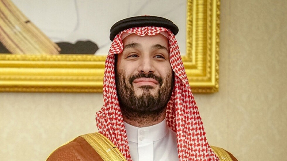 بن سلمان لمهنئيه: "الشعب السعودي أغلى ما يملكه هذا الوطن.. حنّا عود من عصبة"