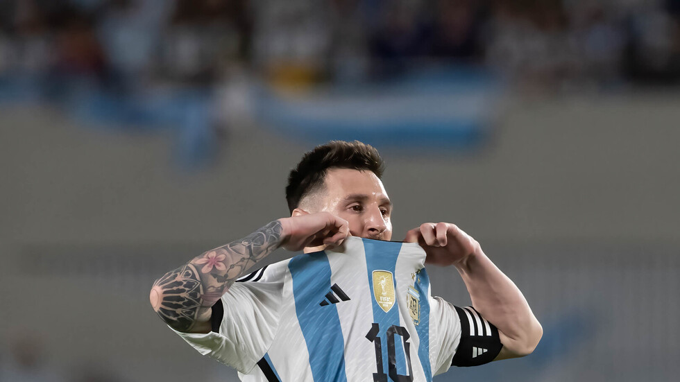 الكشف عن تفاصيل عرض برشلونة لاستعادة ميسي