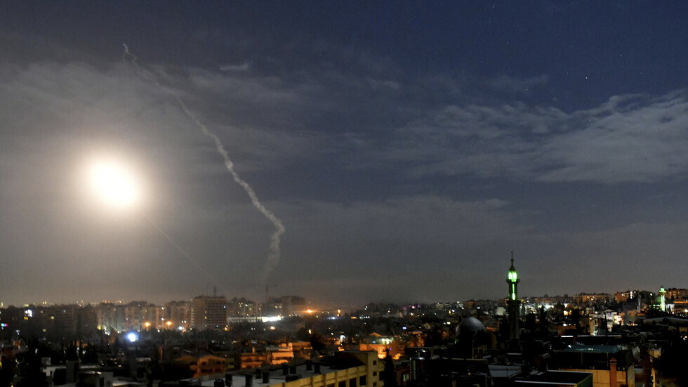 مصدر عسكري سوري: استشهاد مدنيين اثنين في العدوان الإسرائيلي على محيط دمشق والمنطقة الجنوبية