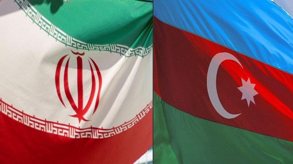 أذربيجان تؤكد على تطوير علاقات حسن الجوار مع إيران