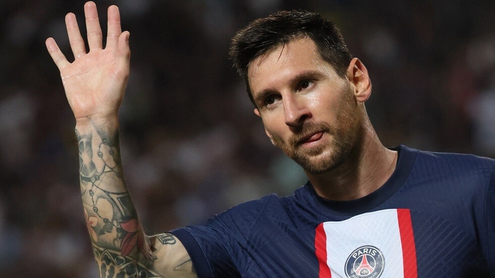 لاعب أرجنتيني: إذا قام ميسي بمراوغتي سأحتضنه وأشكره