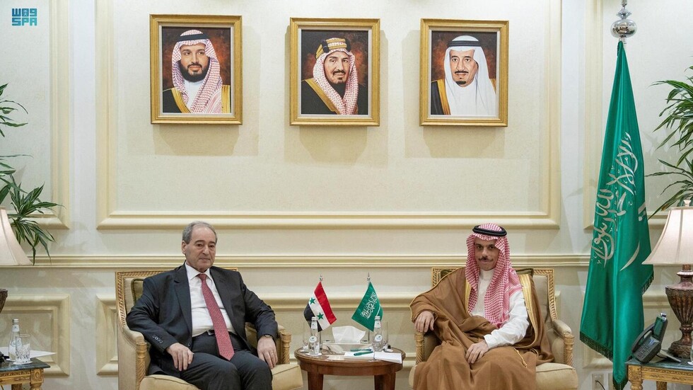 كيف يقرأ الإعلام السعودي التطورات المتسارعة بشأن سوريا