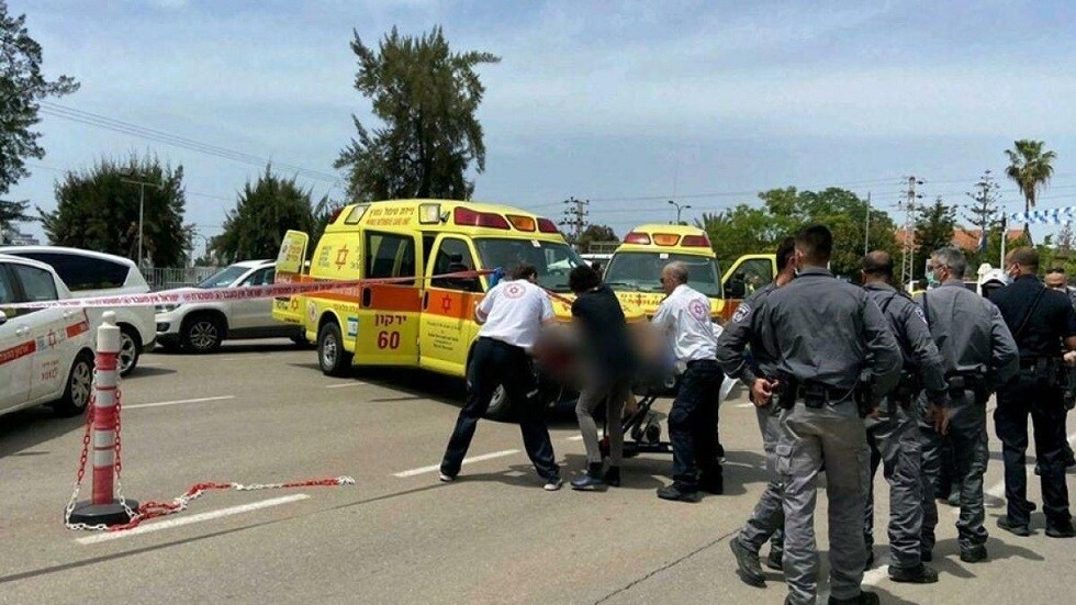 وسائل إعلام: إصابة مستوطن بعملية طعن شمال الخليل