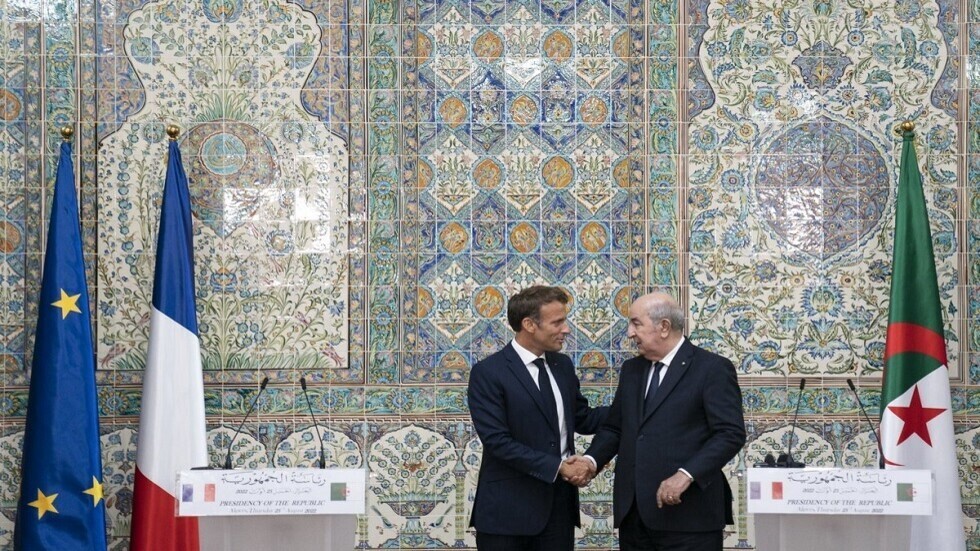 اتصال مرتقب بين ماكرون وتبون لتحديد موعد جديد لزيارة الأخير إلى فرنسا