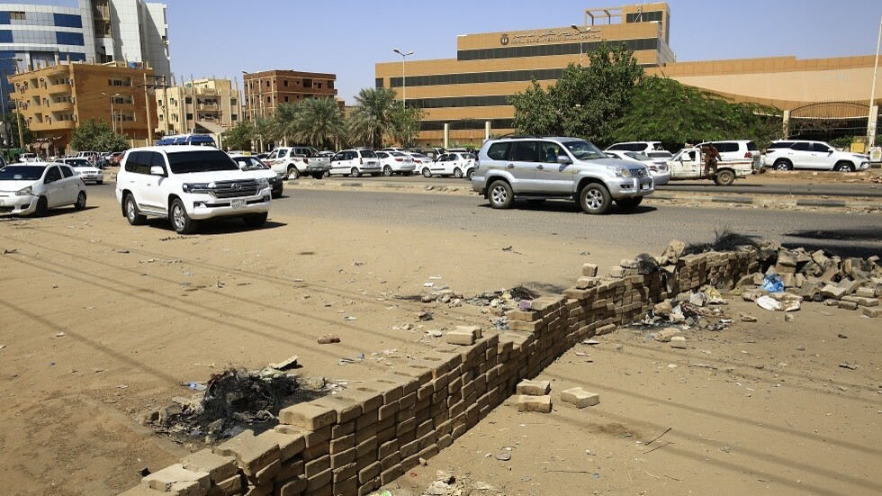 الجيش السوداني يتحدث عن "احتلال سفارة" دولة عربية في الخرطوم