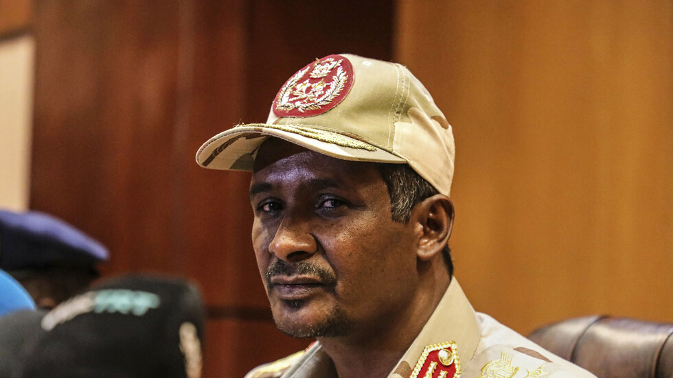 حميدتي يبحث مع رئيس الوزراء الإثيوبي هاتفيا الوضع في السودان