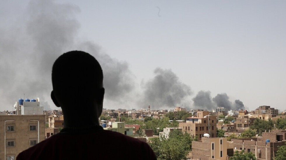 الجيش السوداني من القاهرة: قبلنا "مبادرة هدنة" وليس "وساطة لحل النزاع"