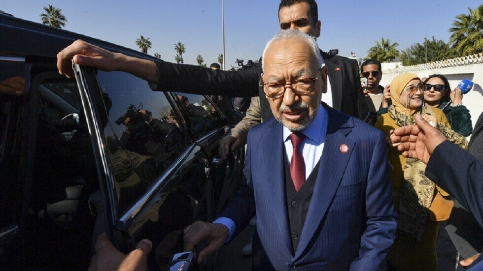 تونس.. العثور على مسائل تمس بالأمن القومي بصفة مباشرة في منزل لابنة راشد الغنوشي