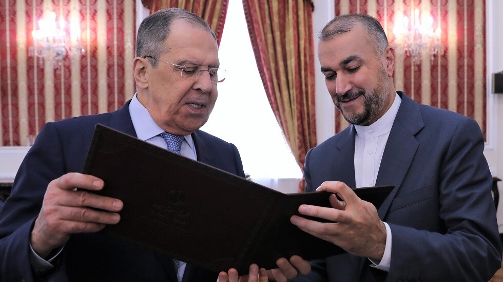 وزير الخارجية الإيراني: موسكو وطهران تضمنان الانتقال إلى تسوية دبلوماسية في سوريا