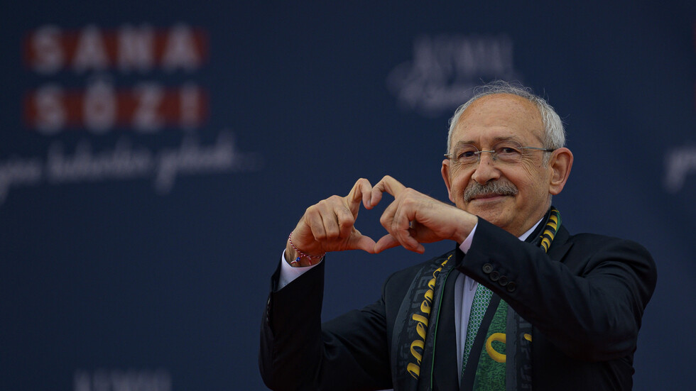 من هو كمال كيليتشدار أوغلو المنافس الأساسي لأردوغان؟  وما أبرز محطات حياته السياسية؟