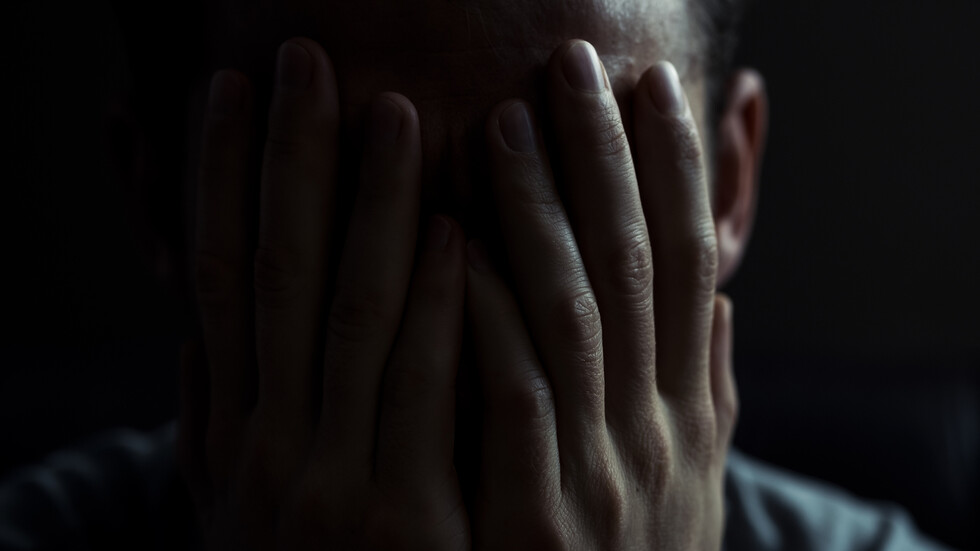 باحثون يحددون أسوأ وقت من العام واليوم للأفكار والسلوكيات الانتحارية
