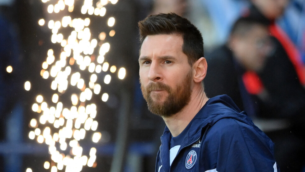 العرض السعودي لميسي يرتفع لراتب "خيالي" ويصعب المهمة على برشلونة!