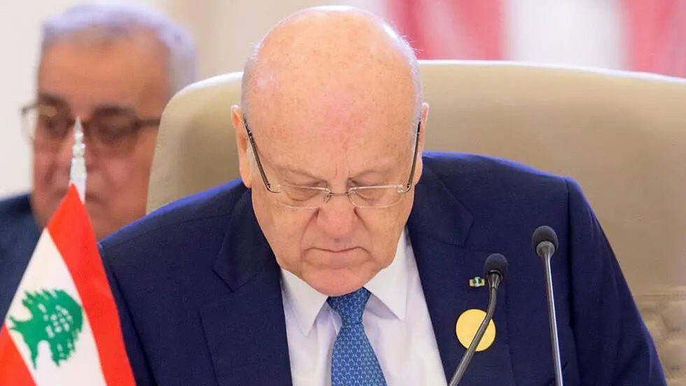 "جرّصتونا".. "علكة" وزير خارجية لبنان تثير سخط اللبنانيين!