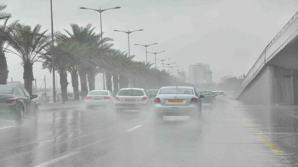 حالتا وفاة بالجزائر جراء السيول والتقلبات الجوية الأخيرة (فيديو)