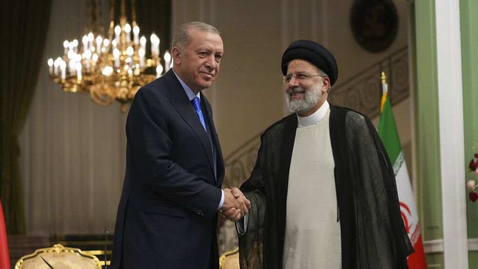رئيسي يهنئ أردوغان بفوزه في الانتخابات
