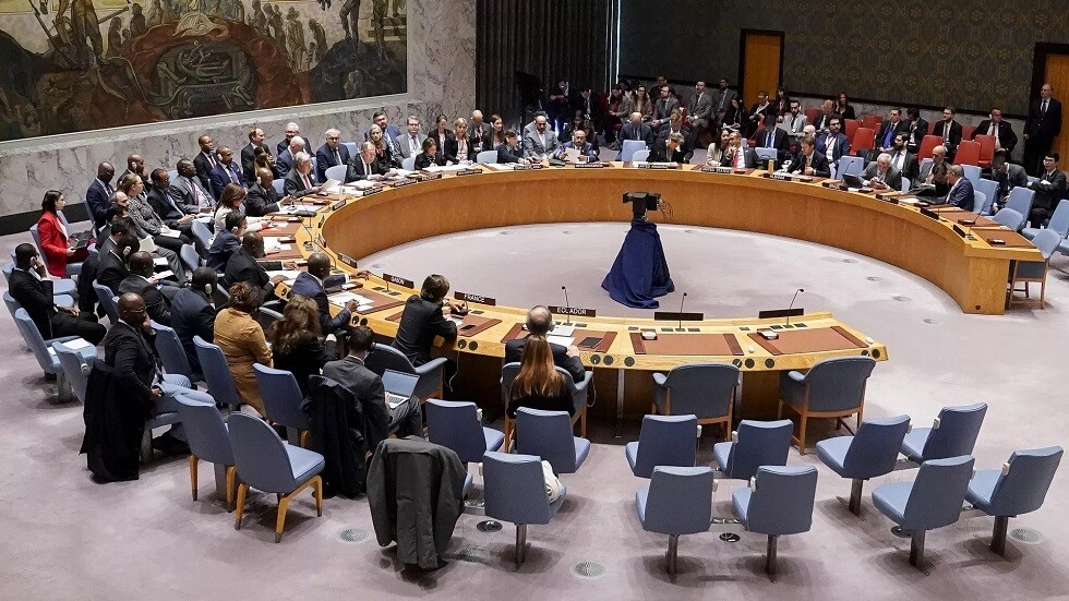 مصادر: كييف تلغي مقترح إلقاء زيلينسكي كلمة في اجتماع عاجل لمجلس الأمن بشأن تدمير سد محطة كاخوفسكايا
