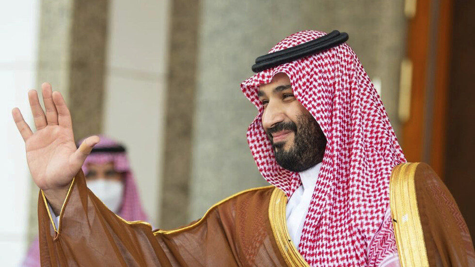 الأمير عبد الرحمن بن مساعد يعلق على مقطع فيديو لمعارض سعودي يروي موقفا إنسانيا لولي العهد تجاهه