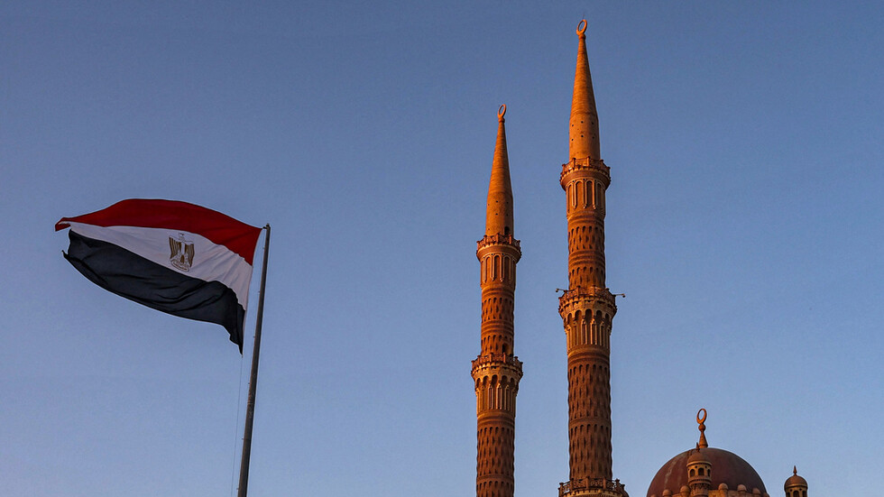 دار الإفتاء المصرية تحسم الجدل بخصوص الحكم  الشرعي للغرامات التعويضية المالية