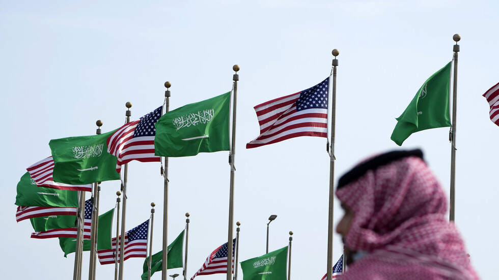 السعودية والولايات المتحدة تصدران بيانا بشأن عودة أعمال العنف في السودان