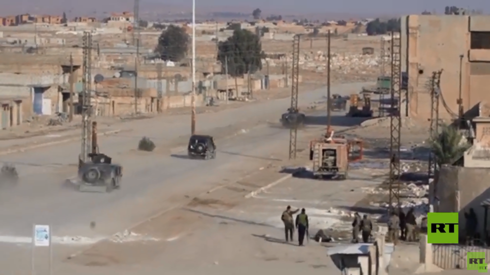 مراسلنا: هروب 25 سجينا من سجن العين في سوريا بينهم قياديون بارزون في "داعش"