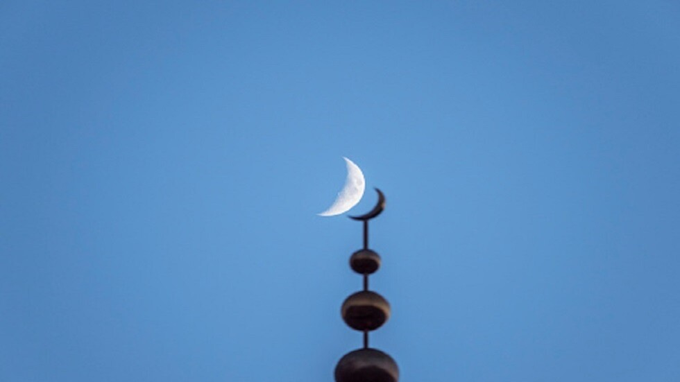 عيد الأضحى يزورنا.. السعودية تدعو إلى تحرّي رؤية هلال ذي الحجة مساء اليوم