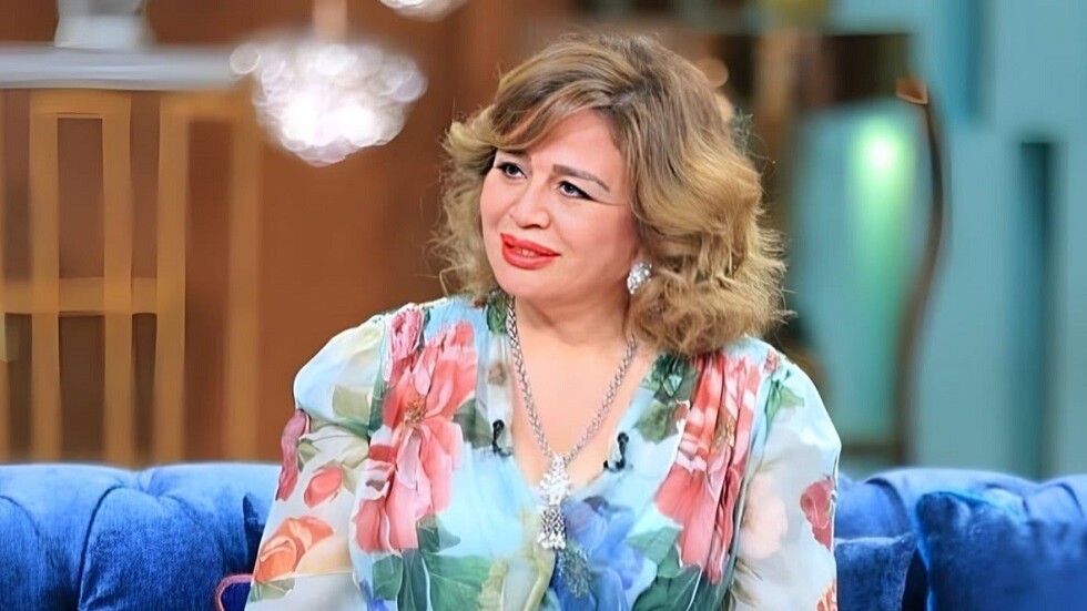إلهام شاهين: وزير الإعلام طلب "حذف" قدمي من برومو "سوق المتعة" لهذا السبب!