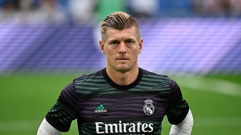 رسميا.. ريال مدريد يعلن عن تجديد عقد نجمه توني كروس