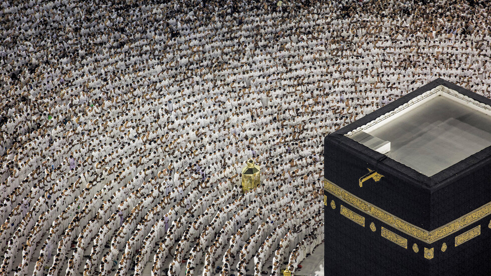 لأول مرة.. حافلات ذكية ذاتية القيادة لنقل حجاج بيت الله الحرام