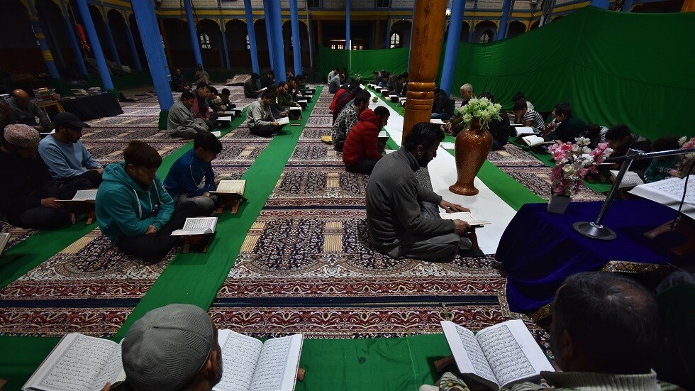 "طالبان" تدعو الدول الإسلامية إلى التحرك بعد حرق القرآن
