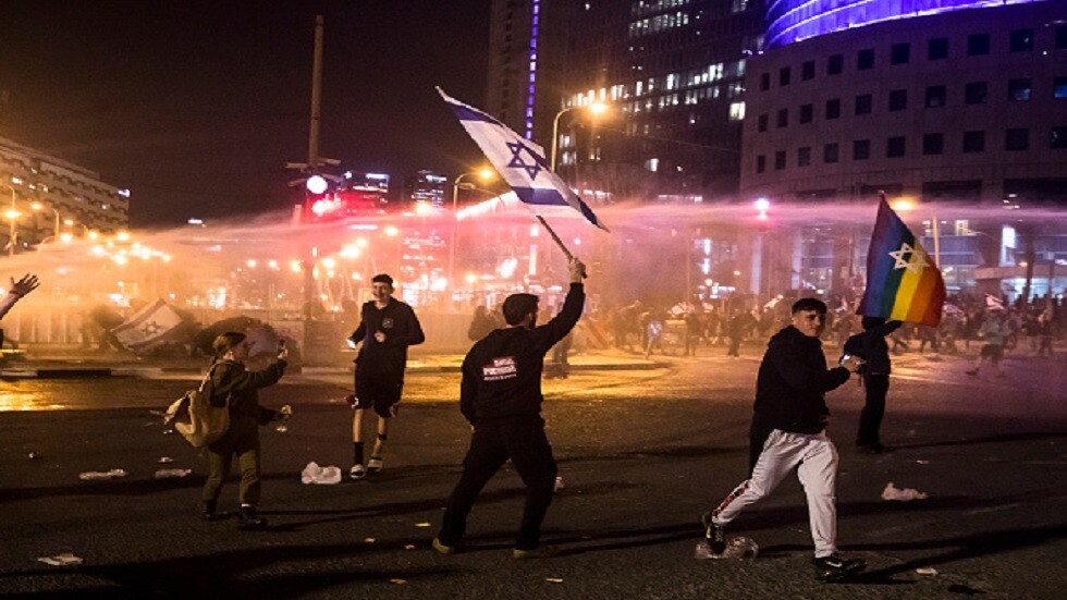 طيارون وعسكريون يعلنون التمرد على الديكتاتورية.. رئيس الشاباك السابق: الانقسام في إسرائيل يهدد الجيش