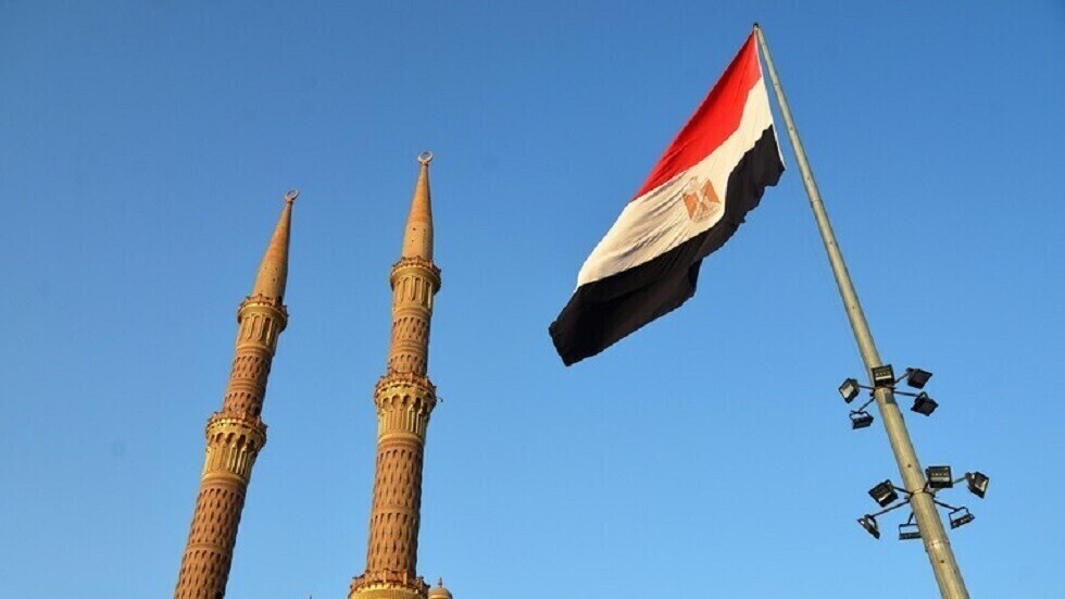 كان يتمنى من الله حسن الختام.. وفاة خطيب وإمام مسجد على المنبر أثناء خطبة الجمعة بالإسماعيلية