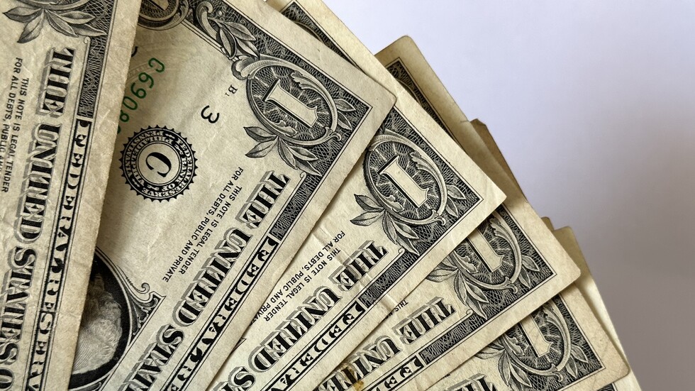 أغنى رجل في العالم يخسر 20 مليار دولار في يوم واحد