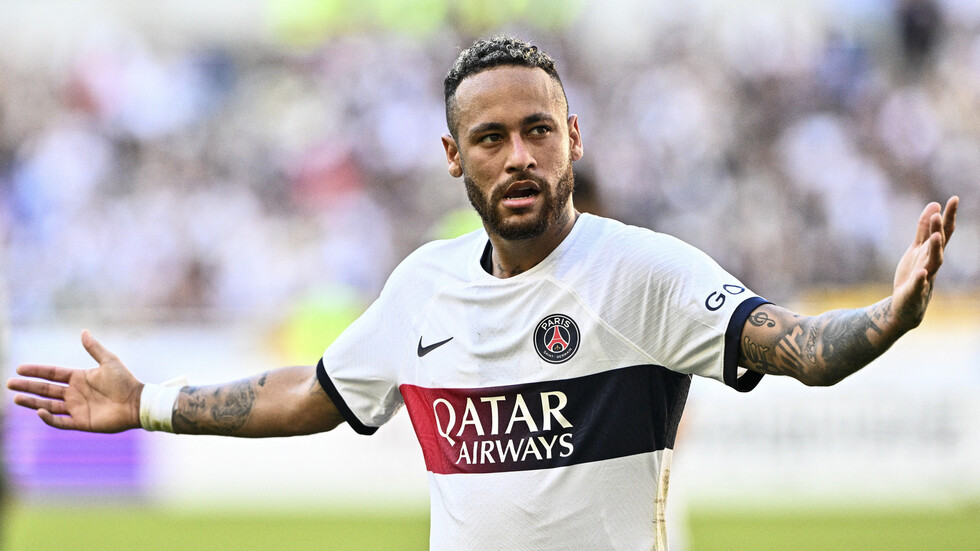 والد نيمار يرد على خطة رحيل ابنه عن باريس