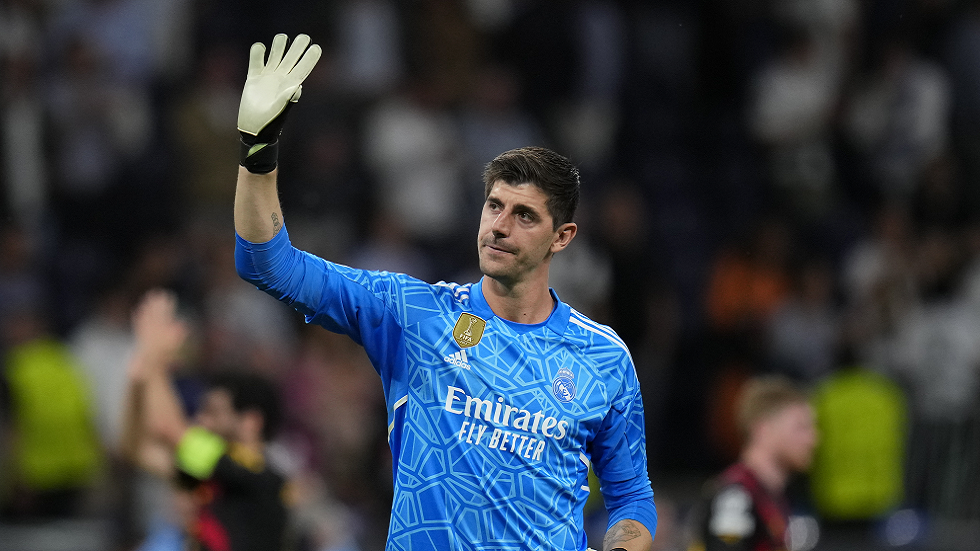 ريال مدريد يقترب من حسم صفقة التعاقد مع بديل حارسه كورتوا