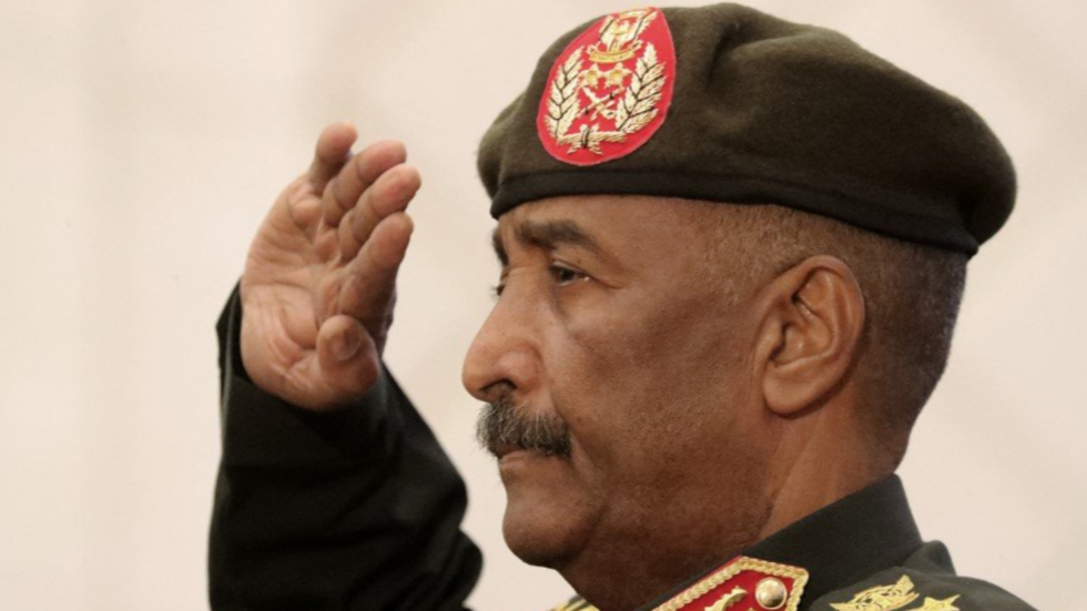في عيد الجيش.. البرهان يتحدث عن "أكبر مؤامرة بتاريخ السودان" ونظرته للحل السياسي